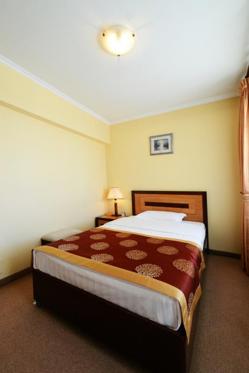 Narantuul Hotel Ulan Batur Oda fotoğraf